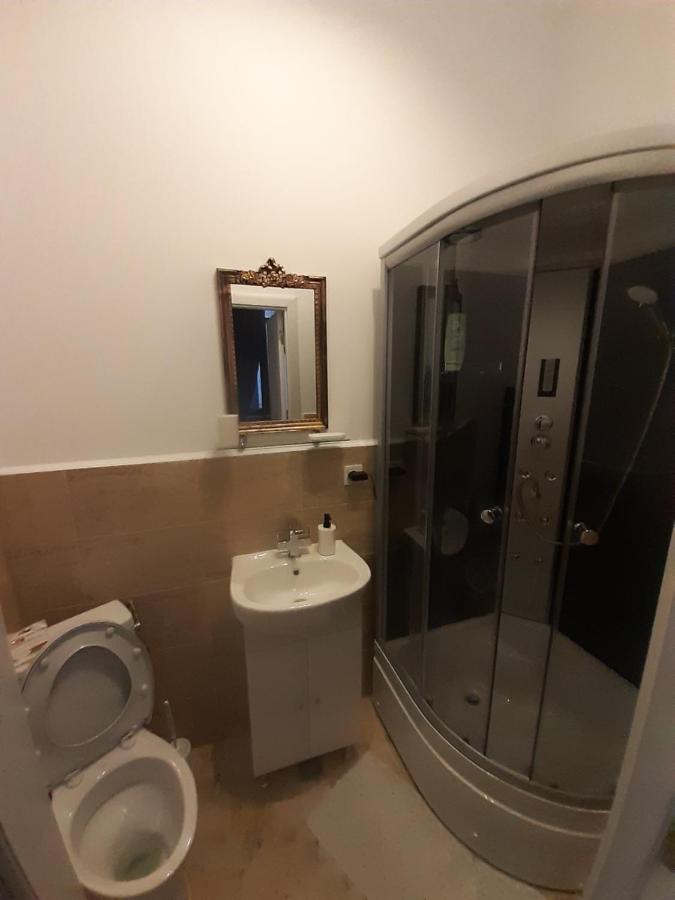 Appartement Casa J. Gusbeth à Braşov Extérieur photo